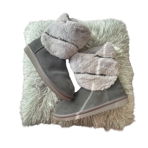 Koolaburra Gray Faux Fur Winter Boots - Picture 1 of 4